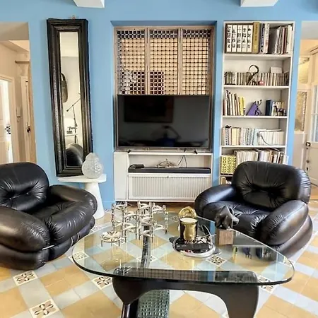 Apartment T3 Centre Historique, 90m2, Clim, Terrasse, 4 Pers