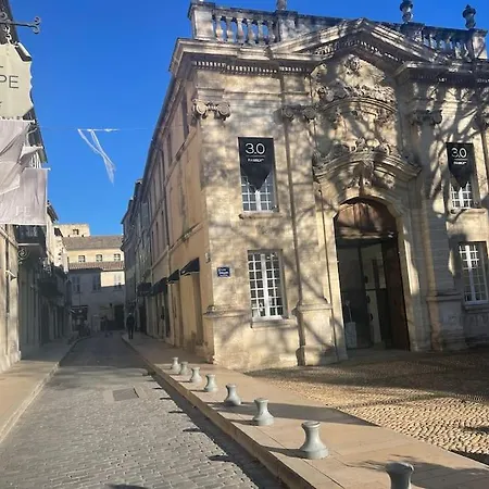 Apartment T3 Centre Historique, 90m2, Clim, Terrasse, 4 Pers Avignon