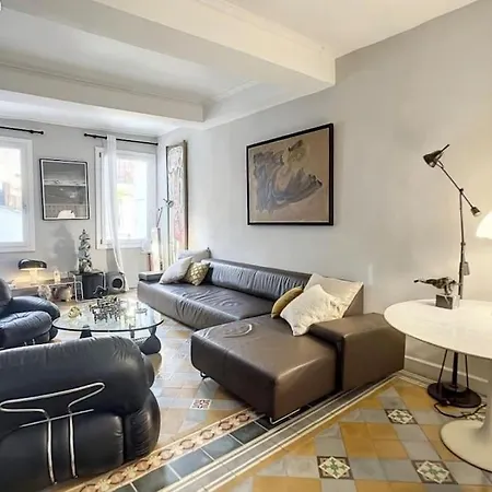 T3 Centre Historique, 90m2, Clim, Terrasse, 4 Pers * Avignon